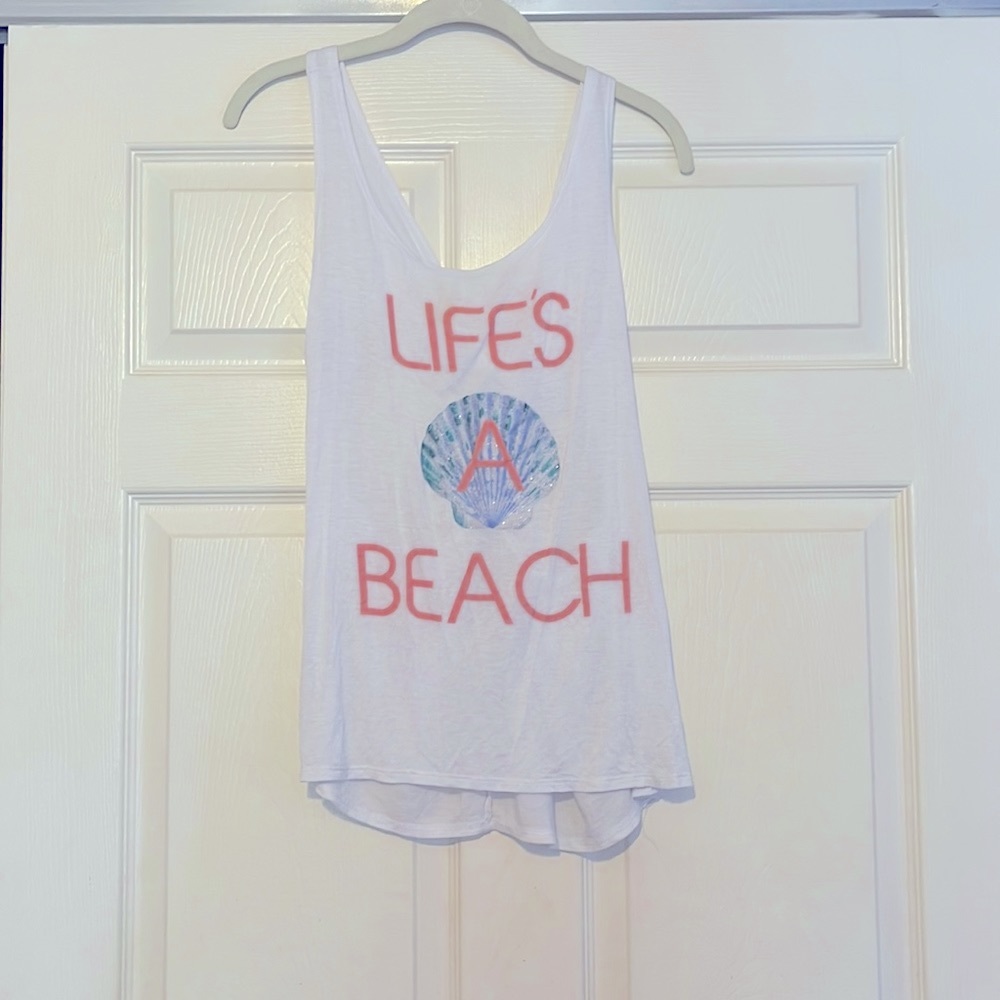 Life‘s a Beach Flowey tank top